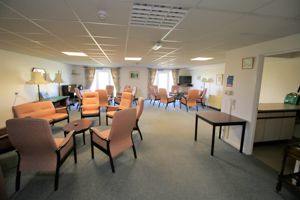 Communal lounge- click for photo gallery